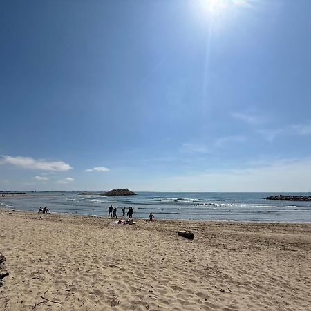 לה גרנד מוט Appart Grande Motte Quartier Couchant - Parking - Balcon- Piscine - Plage 300M מראה חיצוני תמונה