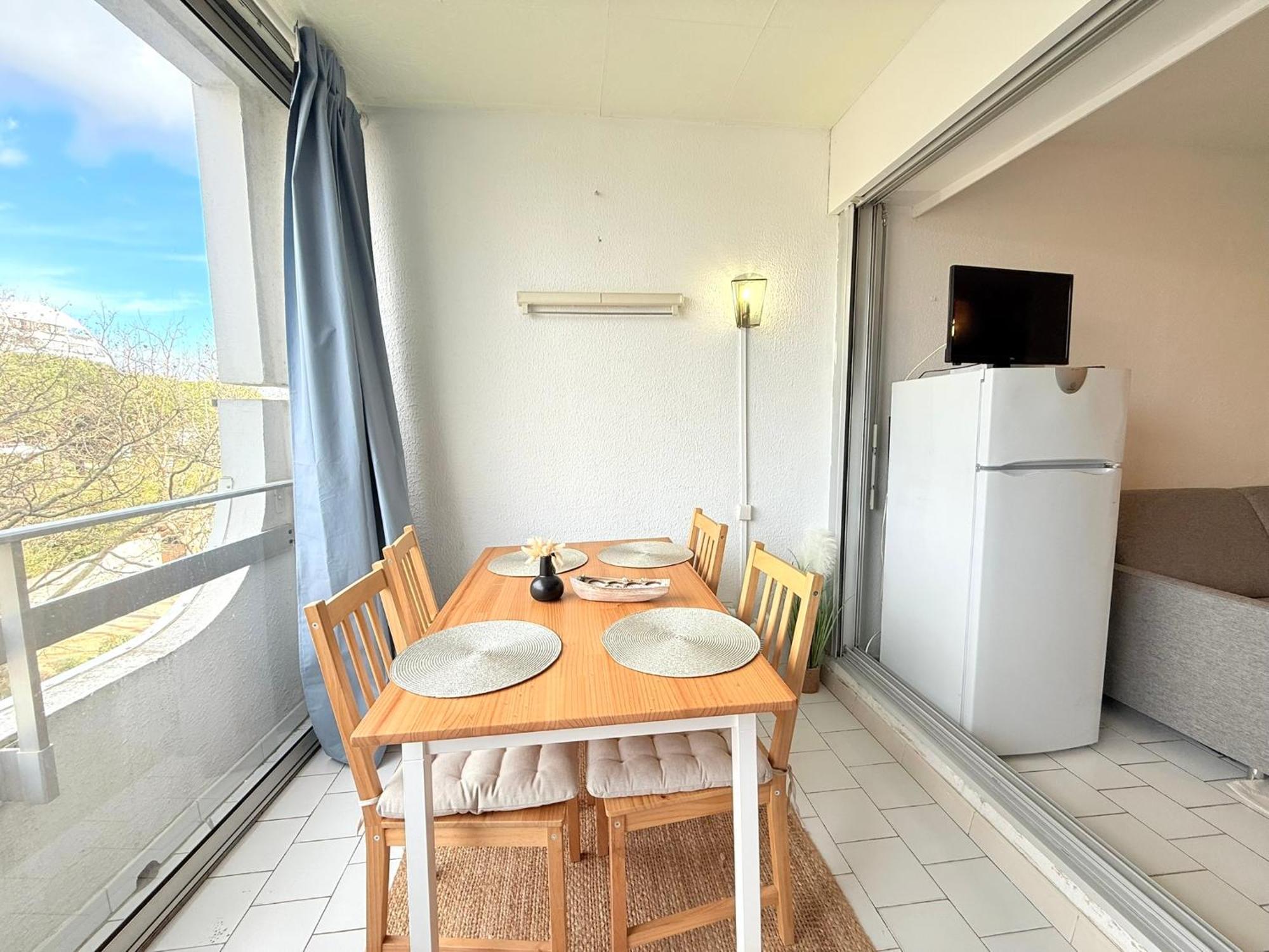 לה גרנד מוט Appart Grande Motte Quartier Couchant - Parking - Balcon- Piscine - Plage 300M מראה חיצוני תמונה